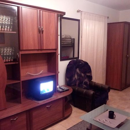 Economy Baltics Apartments - Keldrimaee Таллин Экстерьер фото